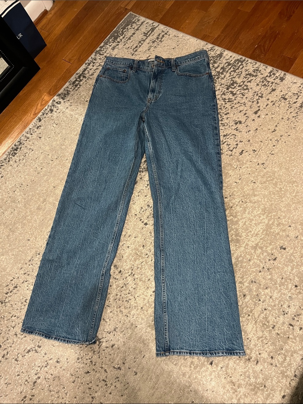 Abercrombie & Fitch High-Rise 90’s Relaxed Jeans